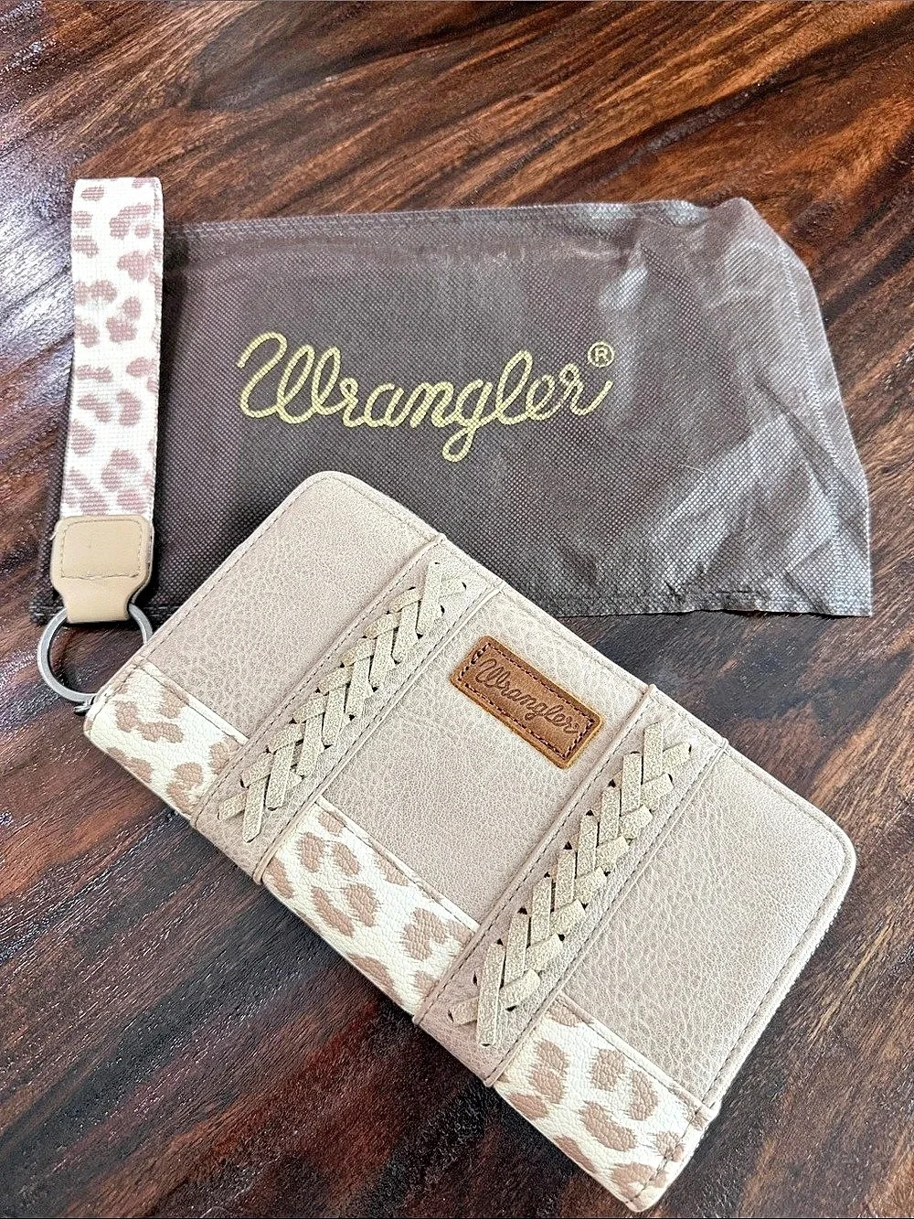 NWT Wrangler Tan Leopard Braided Zip Around Wristlet Wallet